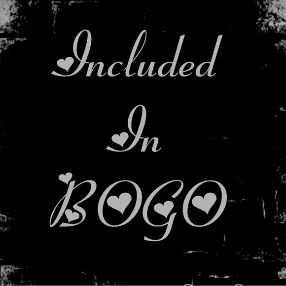 Sunflower essential oil “locket” diffuser necklace & rhinestones on silver chain - Picture 15 of 15